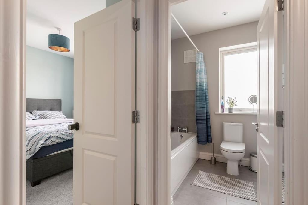Dublin Jacuzzi Escape Διαμέρισμα Εξωτερικό φωτογραφία