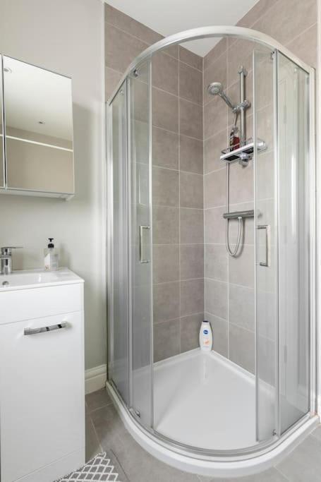 Dublin Jacuzzi Escape Διαμέρισμα Εξωτερικό φωτογραφία